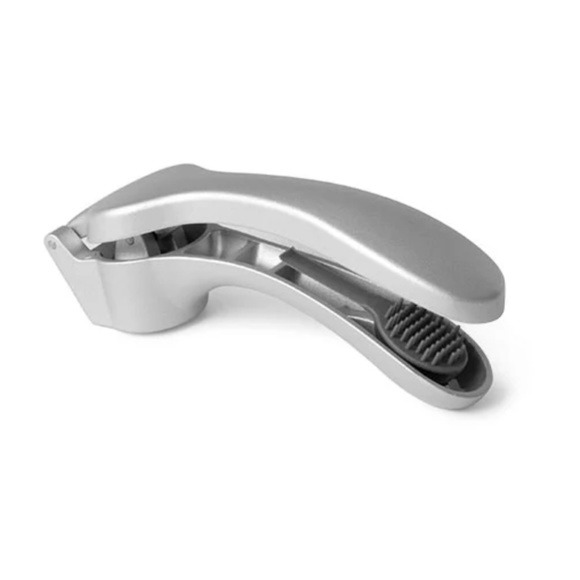 NEW PAMPERED CHEF GARLIC PRESS - Picture 2 of 3